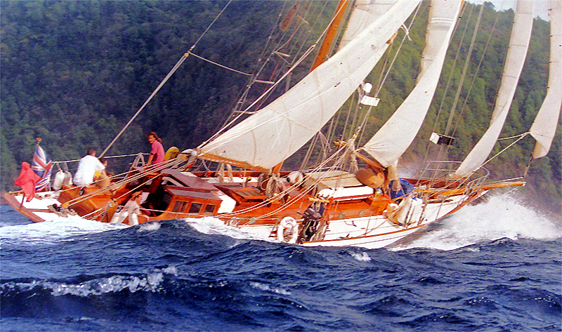Elise full sail